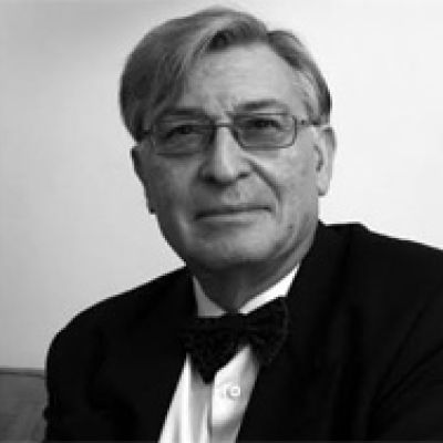 ÁNGEL VIÑAS